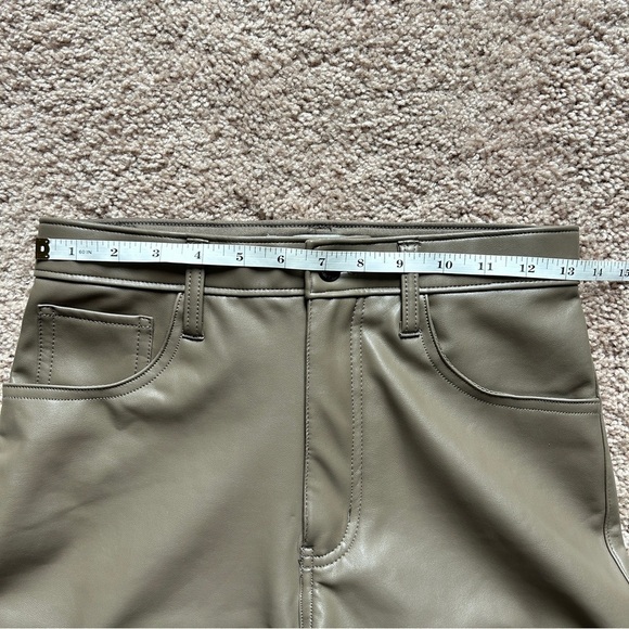 Abercrombie & Fitch Curve Love 90s Straight Ultra High Rise Vegan Leather 26/2 - Picture 6 of 12